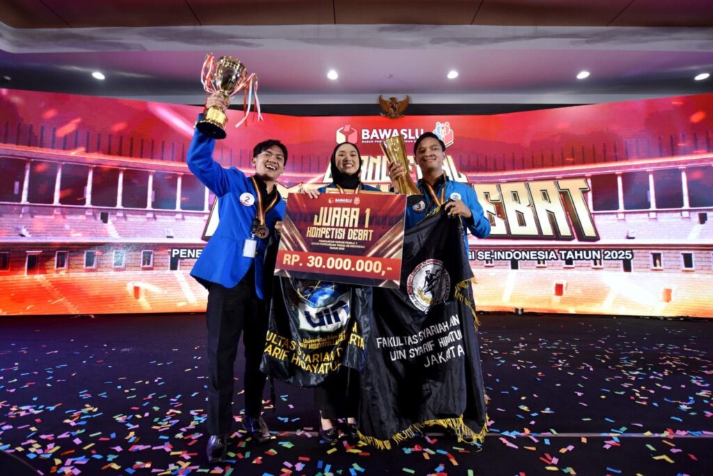 UIN Jakarta Juarai Kompetisi Debat Nasional yang Digelar Bawaslu RI