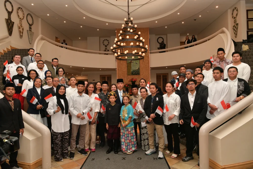 Diaspora Indonesia di Afrika Selatan Sambut Kedatangan Wapres Gibran di Johannesburg