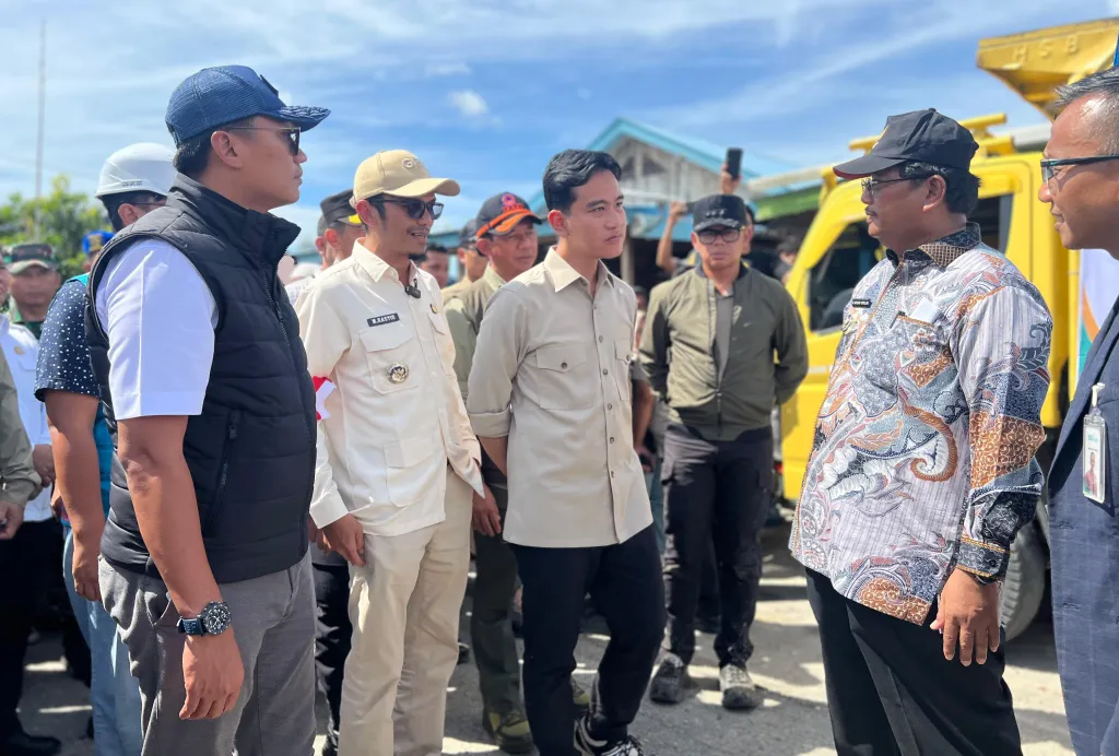 Tinjau Dampak Banjir dan Longsor, Wapres Sebut Pemerintah Pusat Siap Percepat Pemulihan dan Pembangunan Infrastruktur Aceh Singkil