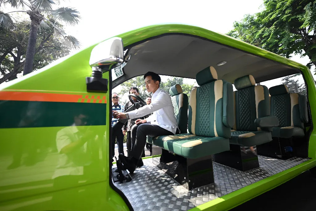 Dari Kampus untuk Indonesia: Wapres Apresiasi Mobil Listrik Karya Mahasiswa Unissula