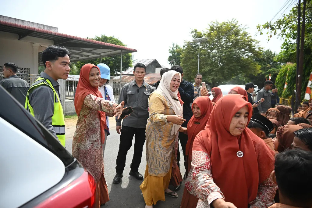 Aksi Spontan Wapres Singgah di SD Negeri 11 Jangka, Sapa Siswa dan Dorong Perbaikan Sekolah
