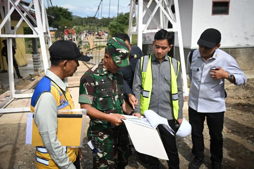 Pastikan Akses Masyarakat Pulih Pascabencana, Wapres Tinjau Pembangunan Jembatan Gantung Kendawi