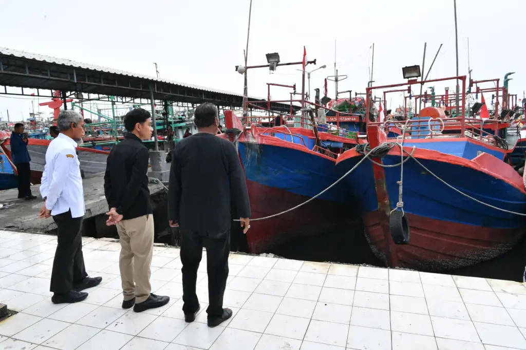 Tindak Lanjuti Keluhan Nelayan, Wapres Tinjau Langsung Pendangkalan Sungai di Cilacap